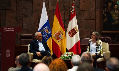Imagen de El Cabildo pone en valor el legado político y humano de Jerónimo Saavedra